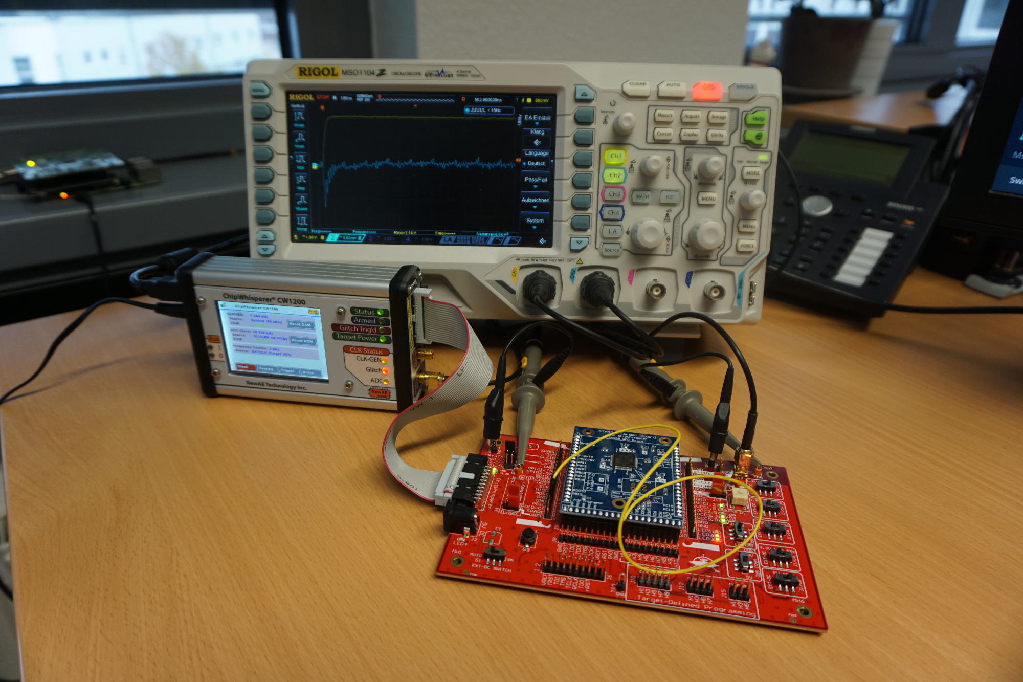 ChipWhisperer glitching and power analysis setup